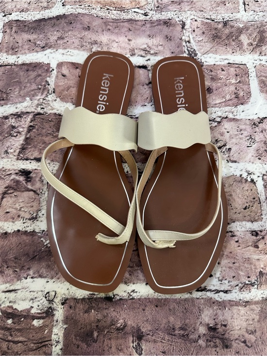 Kensie Shoes - kensie Cream Scalloped Strap Toe-Loop Sandals